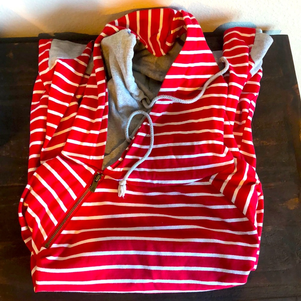 Super detailed women’s sweatshirt